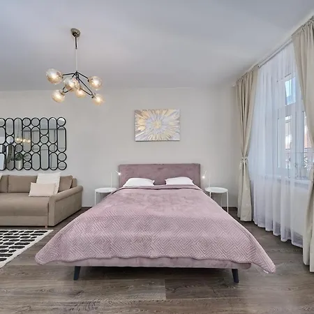 Laurinska Avenue For 4 Апартаменти Братислава